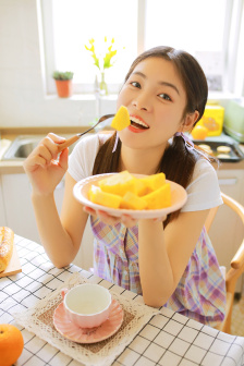 《瑜伽教练》